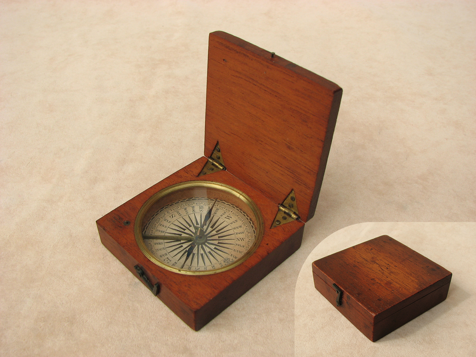 Georgian mahogany cased pocket compass circa 1830